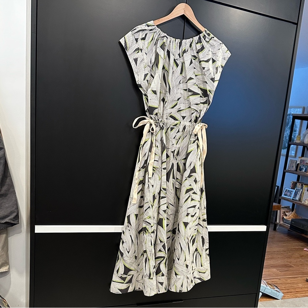 BR Leaf Print Cotton Dress with Ties - Picture 3 of 4